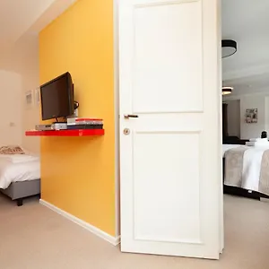 Bed and breakfast Boutique The Townhouse, Brujas